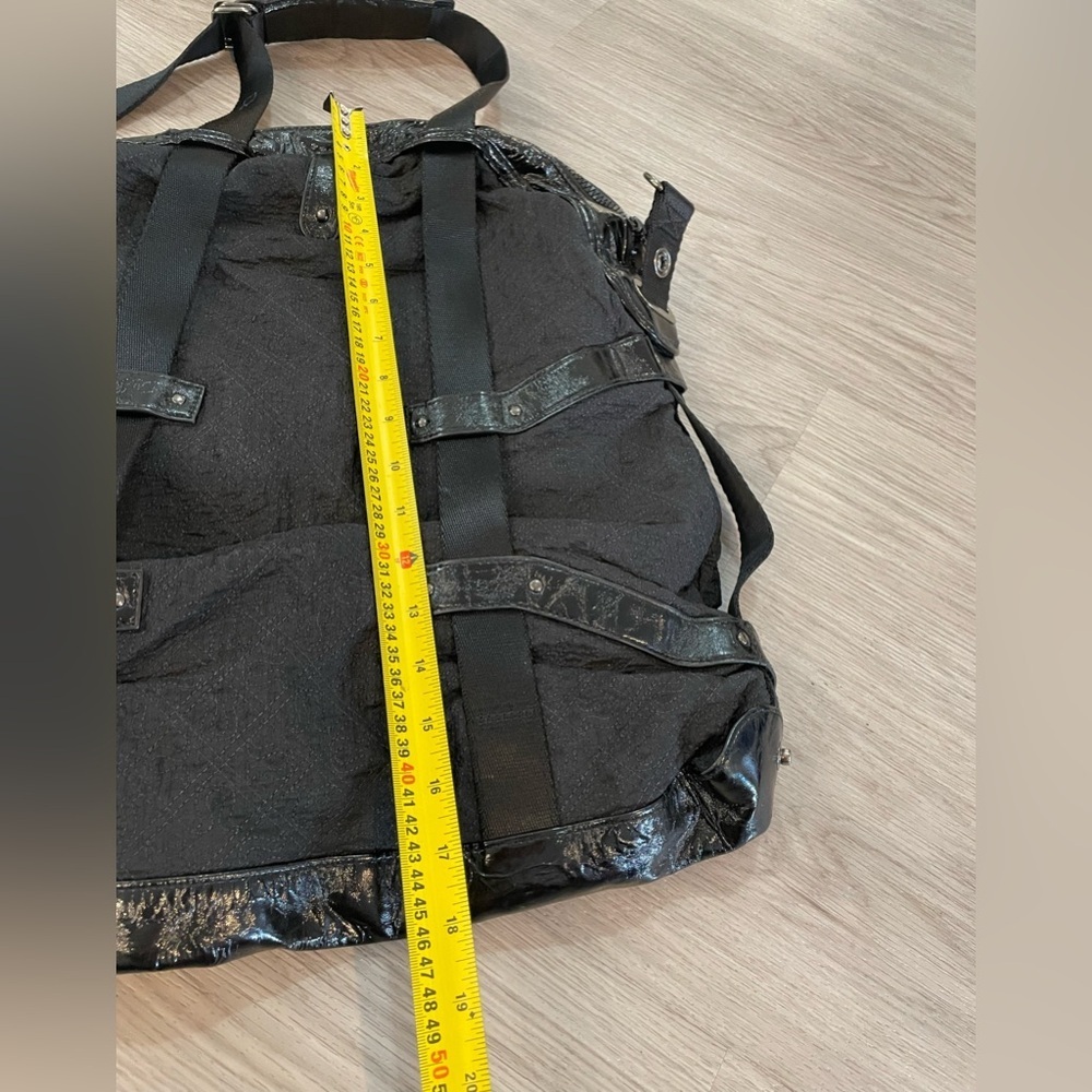 LULULEMON Black Circuit Gym Yoga Bag with Straps for Yoga Mat. - Picture 8 of 10